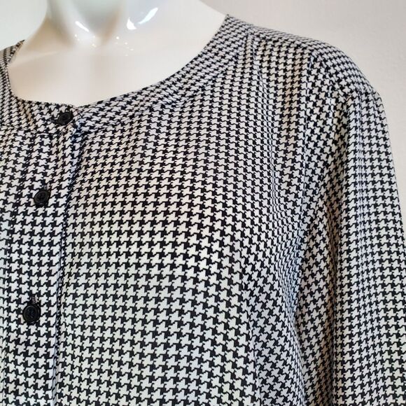 Lane Bryant Plus Size Black Houndstooth Blouse - Picture 4 of 7